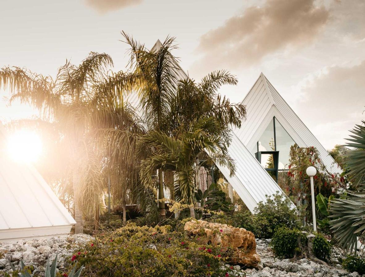Отель Pyramids In Florida Эстеро Экстерьер фото