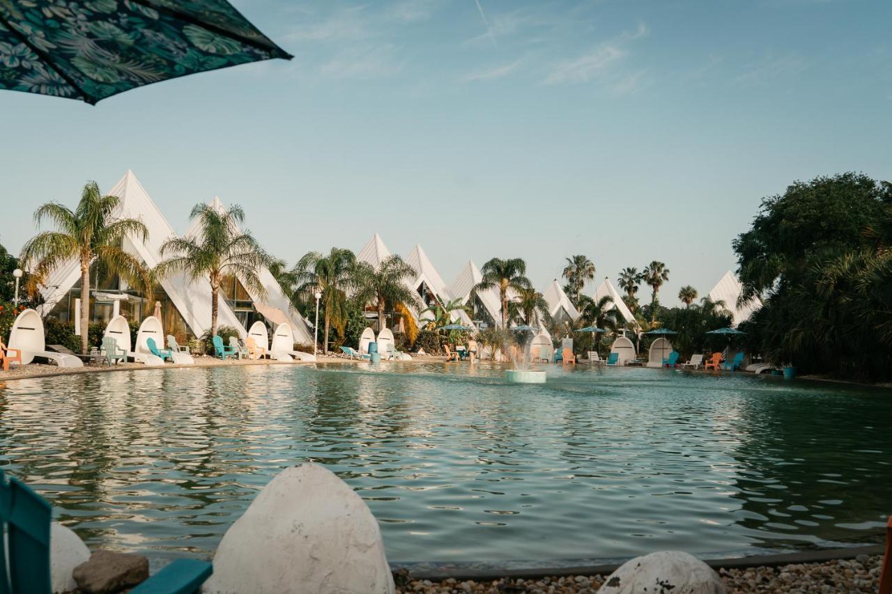 Отель Pyramids In Florida Эстеро Экстерьер фото