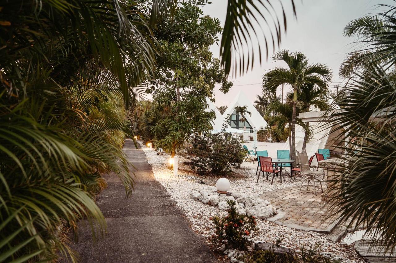 Отель Pyramids In Florida Эстеро Экстерьер фото